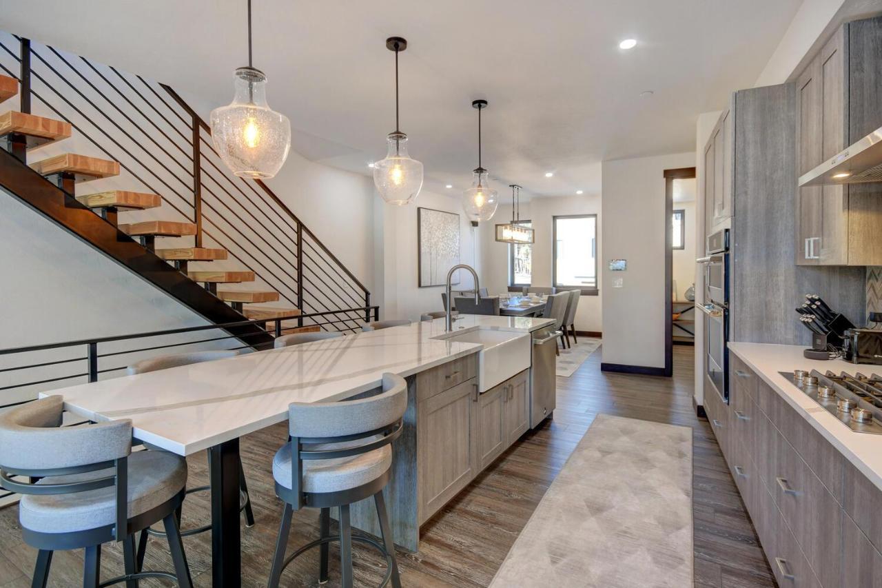New River Front Luxury Villa #236 With Hot Tub & Great Views - 500 Dollars Of Free Activities & Equipment Rentals Daily Winter Park Exterior photo